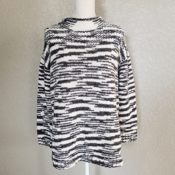 Ecote sweater - Picture 1 of 6